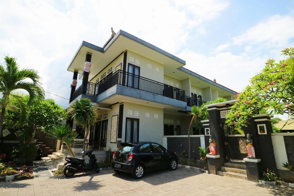 GM Lovina Main image