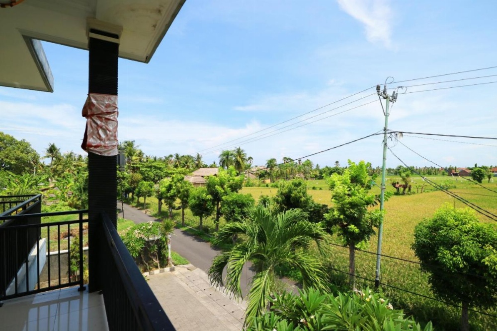 GM Lovina Image 30