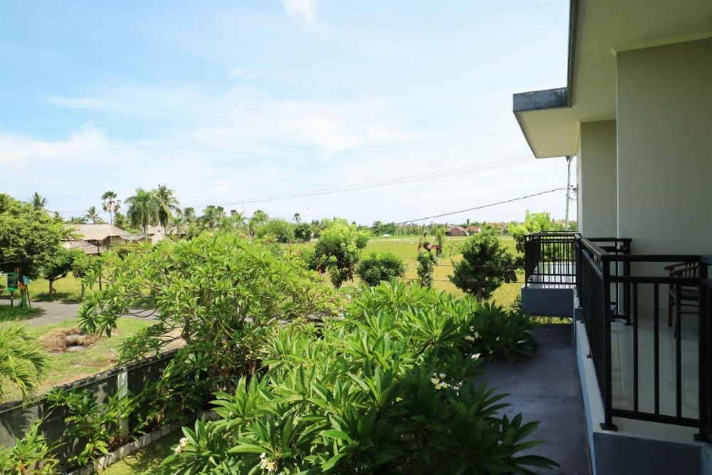 GM Lovina Image 40